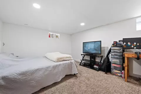 Bedroom - 433 S Alma Ave, Kankakee, IL 60901 photo 2 of 2
