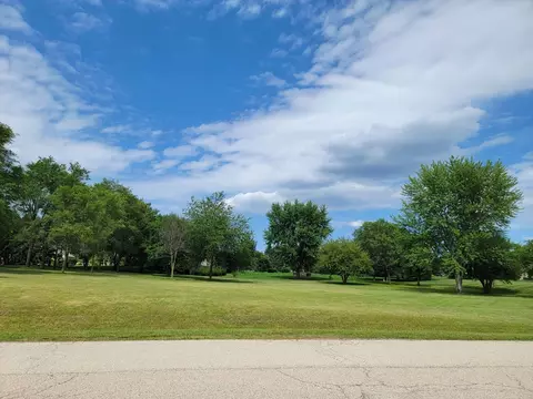 108 Williamsburg Drive, Elgin, IL 60124