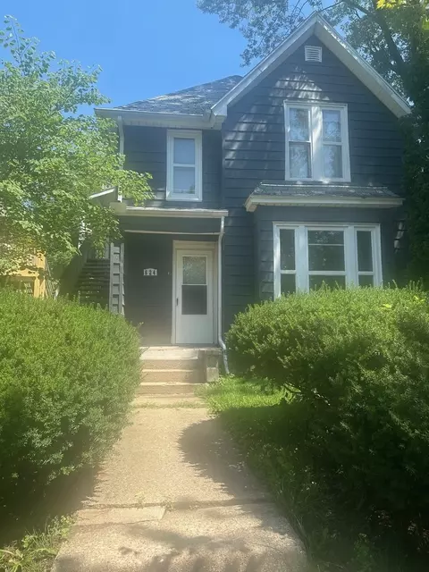 624 E Locust St E, Bloomington, IL 61701 photo 1