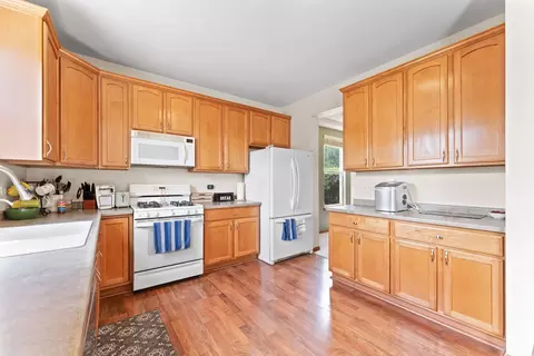 7410 Windstone Dr, Plainfield, IL 60586 photo 9