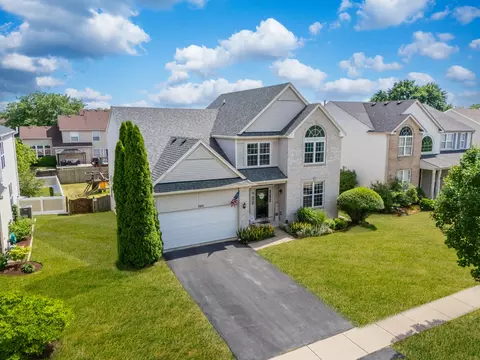 7410 Windstone Dr, Plainfield, IL 60586 photo 2