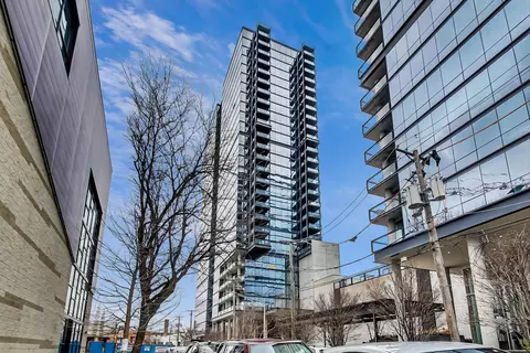 860 W Blackhawk St #2808, Chicago, IL 60642