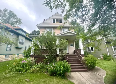 221 S Ridgeland Ave, Oak Park, IL 60302