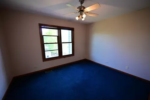 Bedroom - 1951 Waverly Ln, Algonquin, IL 60102 photo 5 of 6