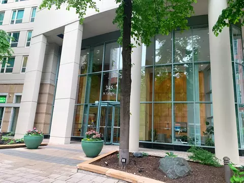 345 N La Salle St #2704, Chicago, IL 60654