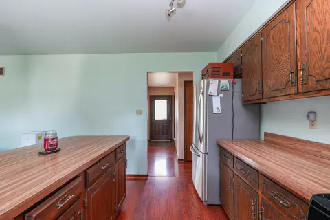 520 Pasadena Ave, Beecher, IL 60401 photo 11