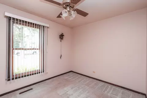 520 Pasadena Ave, Beecher, IL 60401 photo 12