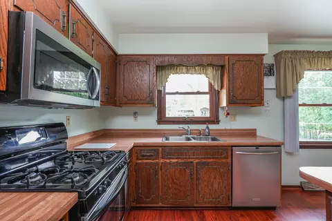 520 Pasadena Ave, Beecher, IL 60401 photo 9