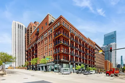 616 W Fulton St #609, Chicago, IL 60661