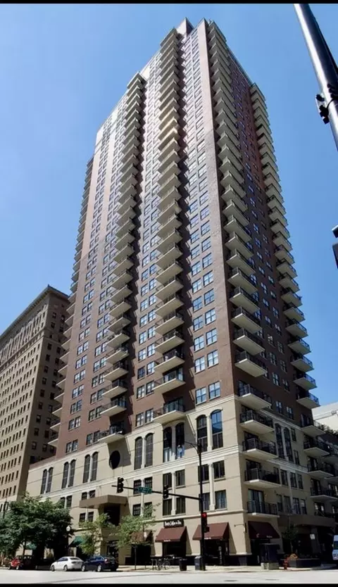 41 E 8th St #3002, Chicago, IL 60605