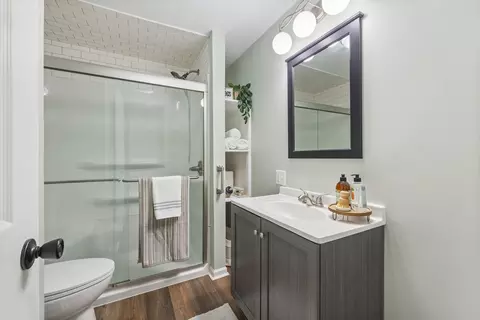 Bath - 3742 E Lakeview Dr, Kankakee, IL 60901 photo 1 of 2