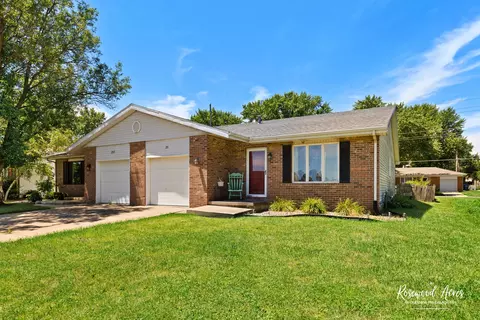 255 N Tomagene Dr, Bourbonnais, IL 60914