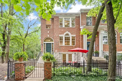 759 Prescott Ct #759, Naperville, IL 60563