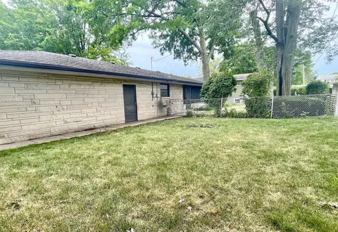 1710 Calhoun St, Peru, IL 61354 photo 3