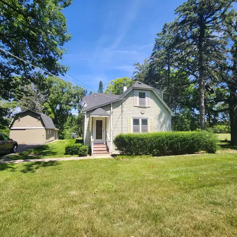 414 W Forest Ave W, Round Lake, IL 60073