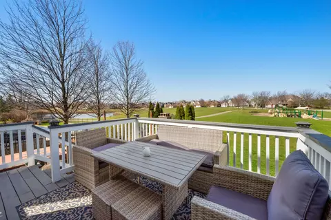 Exterior - 25821 Ross St, Plainfield, IL 60585 photo 4 of 9