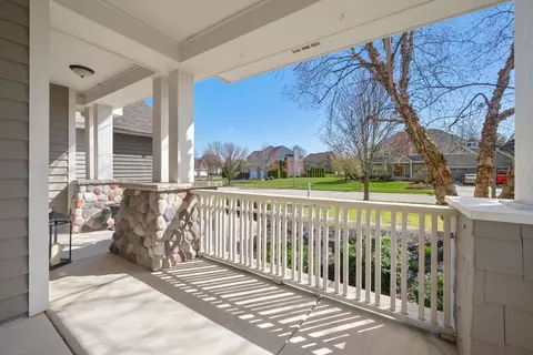 Exterior - 25821 Ross St, Plainfield, IL 60585 photo 2 of 9
