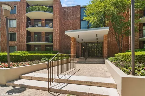 1405 E Central Rd #422C, Arlington Heights, IL 60005