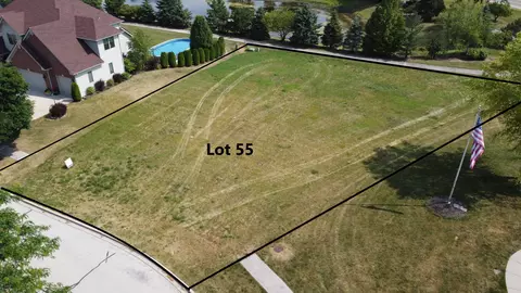 611 Whirlaway Dr, Genoa, IL 60135