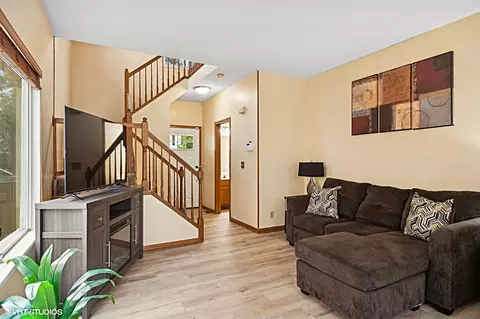 Living - 14044 S Oregon Dr, Plainfield, IL 60544 photo 2 of 2