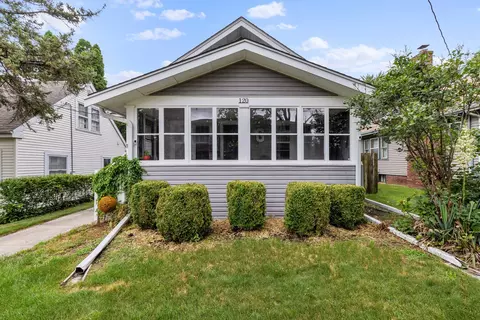 120 Rome Ave, Rockford, IL 61107