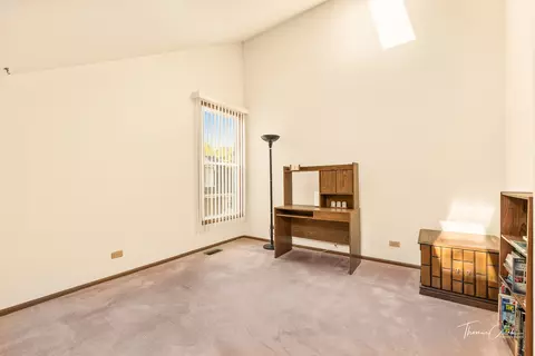 102 College Xing, Rolling Meadows, IL 60008 photo 12