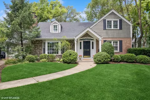 1130 Park Ln, Western Springs, IL 60558