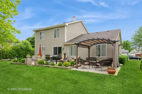 Exterior - 1026 Longford Rd, Bartlett, IL 60103 photo 3 of 7