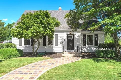 619 Wauponsee St, Morris, IL 60450