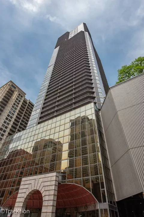 10 E Ontario St #801, Chicago, IL 60611