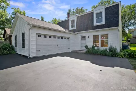 1 N262 Main St, Glen Ellyn, IL 60137