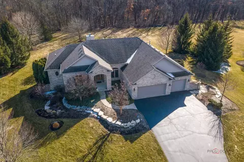 3701 Cypress Dr, Spring Grove, IL 60081