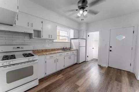 7518 W 57th Pl, Summit, IL 60501 photo 5