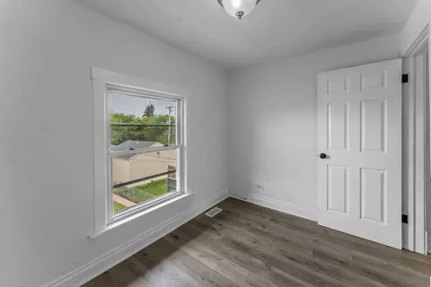 7518 W 57th Pl, Summit, IL 60501 photo 13