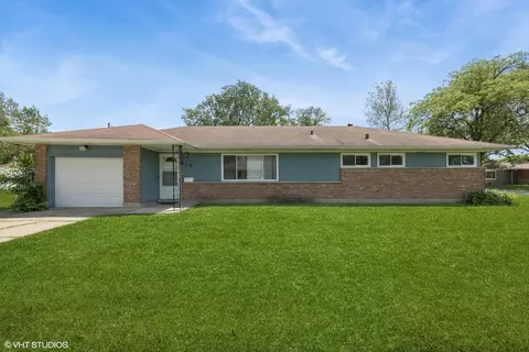 213 Rich Rd, Park Forest, IL 60466
