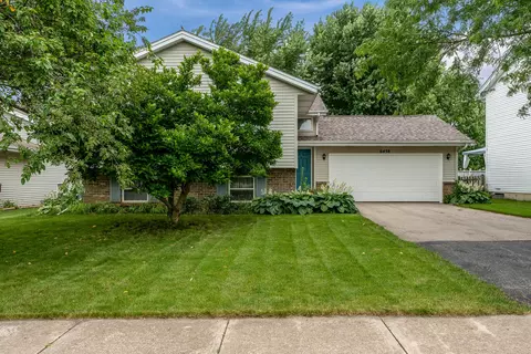 6438 Tramore Ln, Rockford, IL 61107