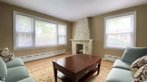 Living - 116 E Natoma Ave, Addison, IL 60101 photo 2 of 3