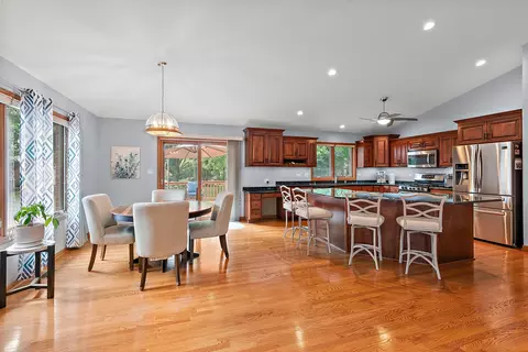 38 Billy Casper Ln, Midlothian, IL 60445 photo 8