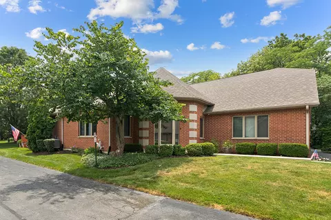 38 Billy Casper Ln, Midlothian, IL 60445 photo 2