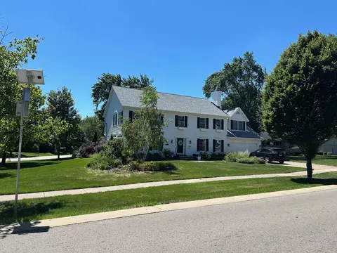 57 Norfolk Ave, Clarendon Hills, IL 60514