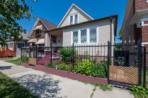 6417 S Whipple St, Chicago, IL 60629