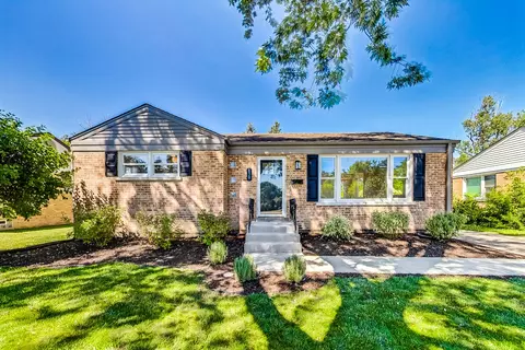 830 Shermer Rd, Glenview, IL 60025