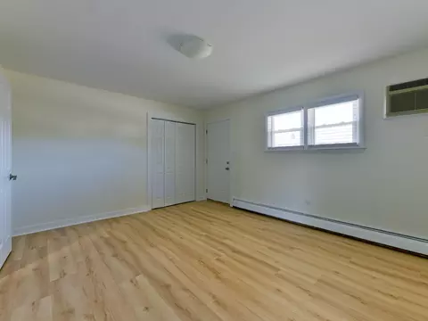 1113 Holiday Ln #8, Des Plaines, IL 60016 photo 13