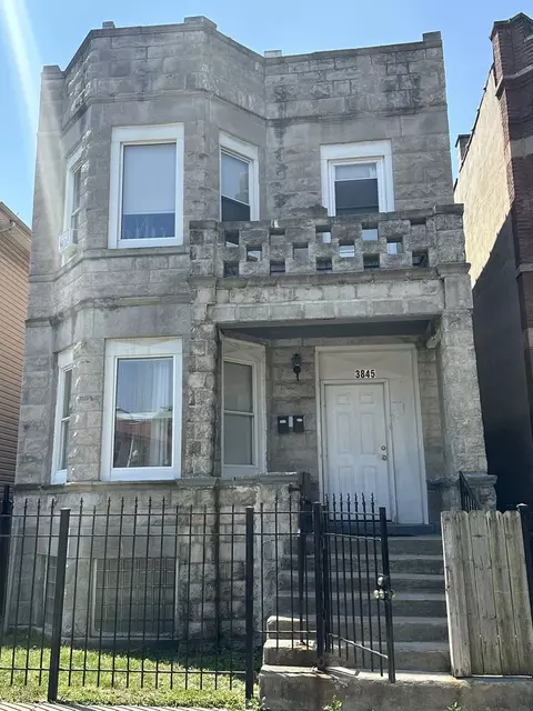 3845 W Grenshaw St, Chicago, IL 60624