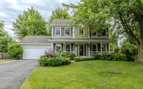 104 Bede Ct, North Aurora, IL 60542