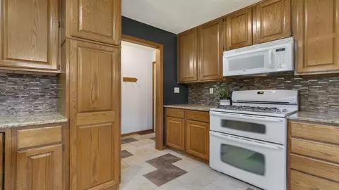 246 Sumner St, Byron, IL 61010 photo 13