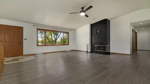 246 Sumner St, Byron, IL 61010 photo 9
