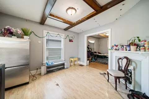 512 S State St, Elgin, IL 60123 photo 7
