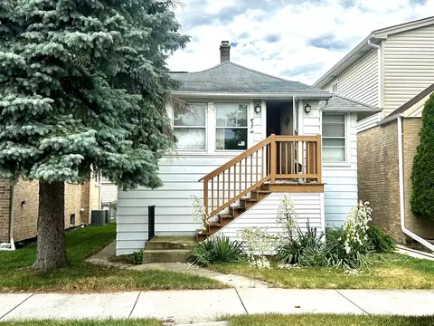 4556 N Mulligan Ave, Chicago, IL 60630