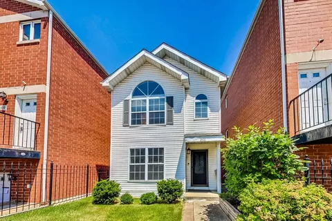 2416 W Flournoy St, Chicago, IL 60612